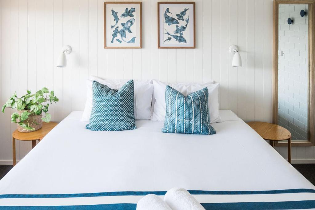 Seascape And (adults Only) Mollymook