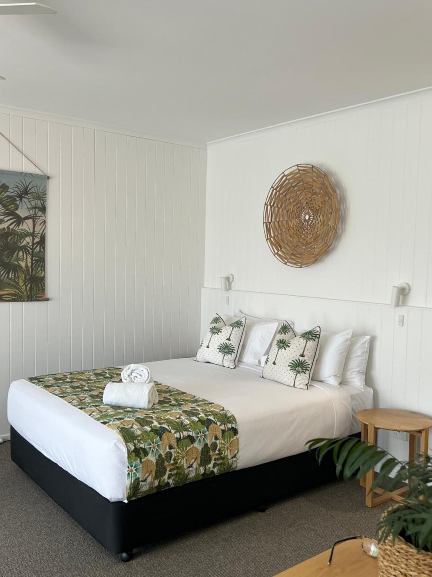 Seascape And (adults Only) Motel